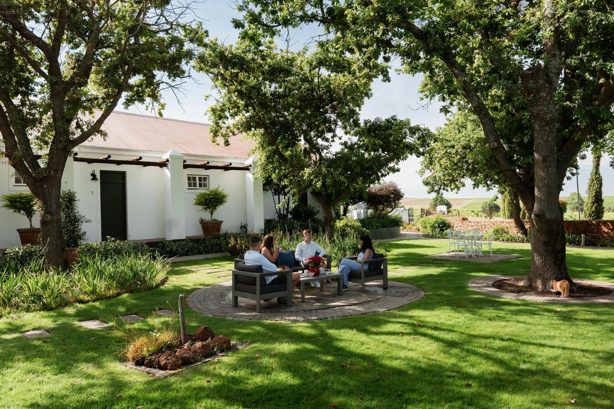 Eikendal Lodge Stellenbosch Exterior photo